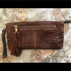 ROOTS Leather zippered clutch- Great BoHo style